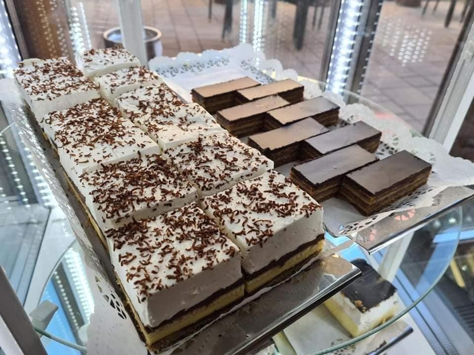Jolan Pension & Restaurant Cicov エクステリア 写真