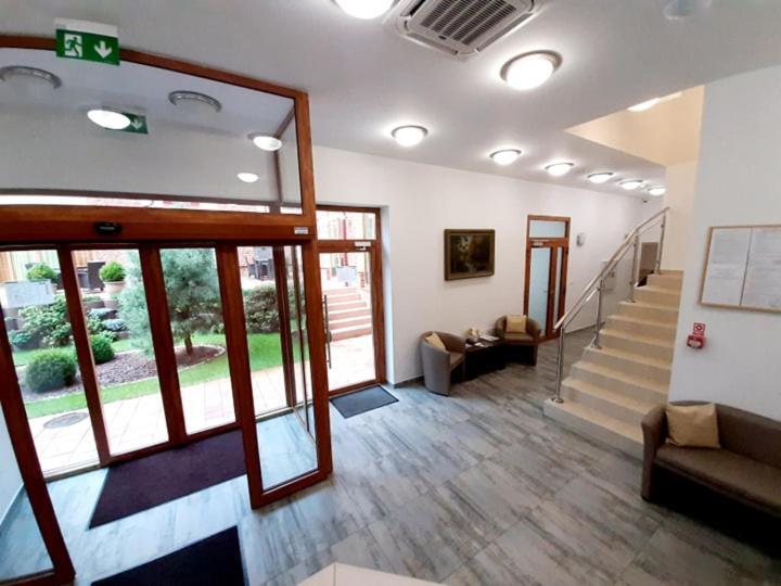 Jolan Pension & Restaurant Cicov エクステリア 写真