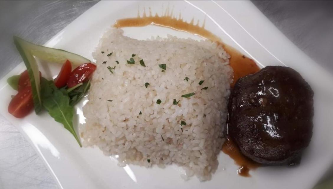 Jolan Pension & Restaurant Cicov エクステリア 写真
